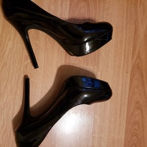 Jessica Simpson  High Heels